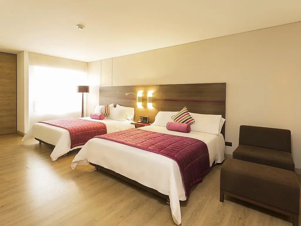Mercure Bogota BH Zona Financiera 4*,